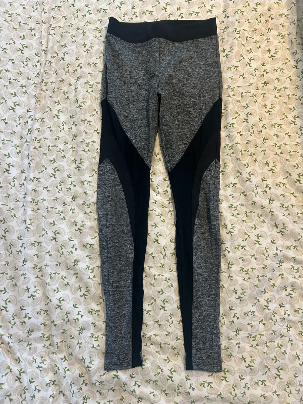 Koral Grey and Black Girls' Performance Leggings